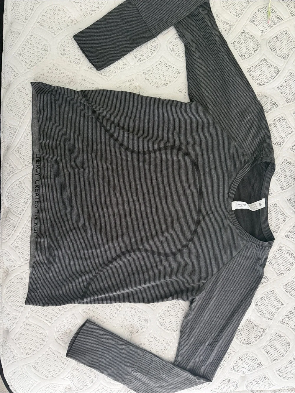 Lululemon Women’s Gray Swiftly Long Sleeve activewear top